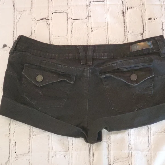 Shorts, color Distressed black, YMI, size 13, stretch material - Picture 4 of 6